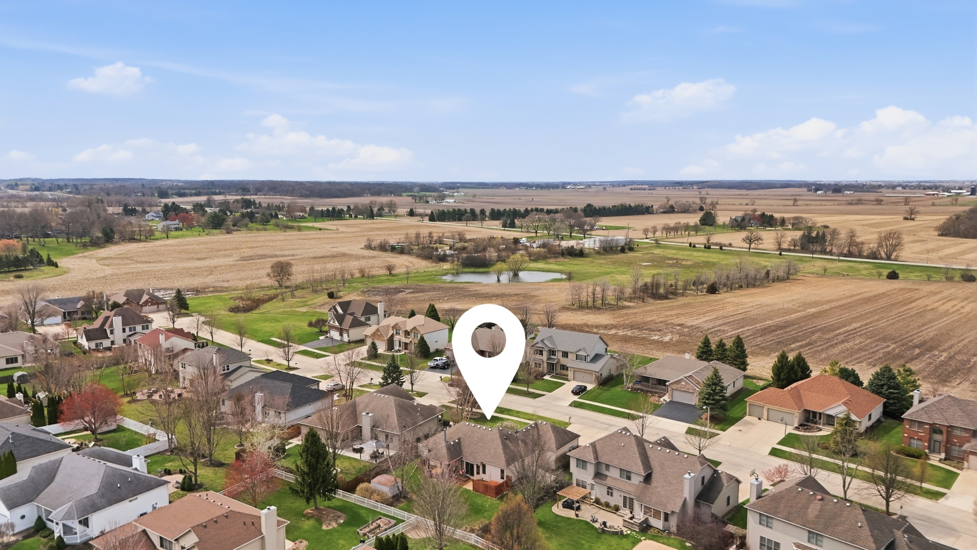 1007 Peregrine Way, Hampshire, IL 60140