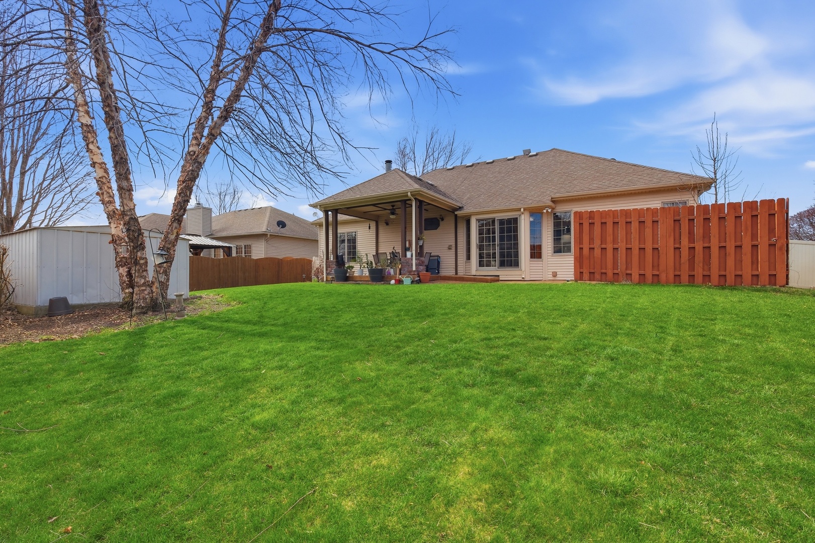 1007 Peregrine Way, Hampshire, IL 60140