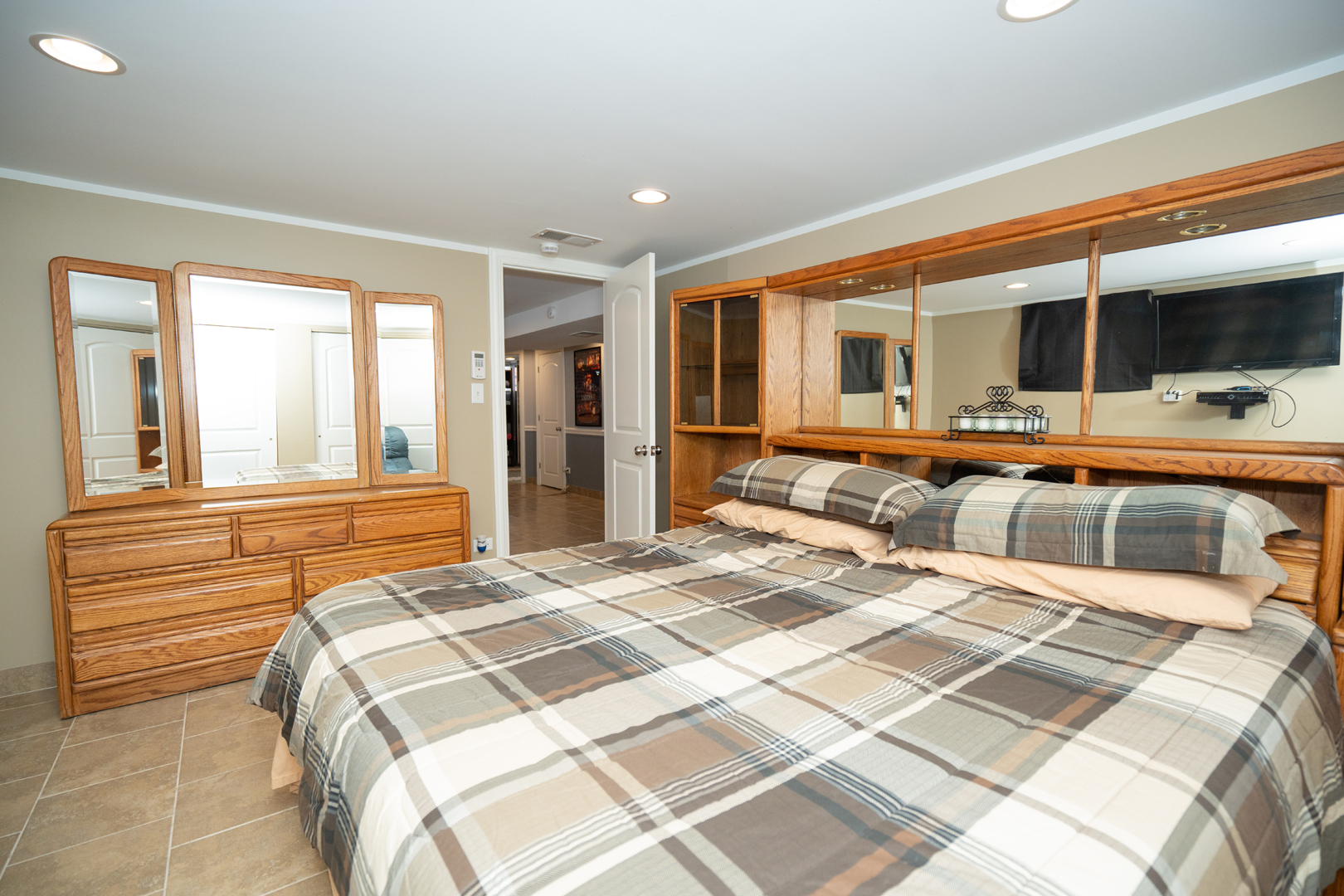 4114 W 79th Place, Chicago, IL 60652