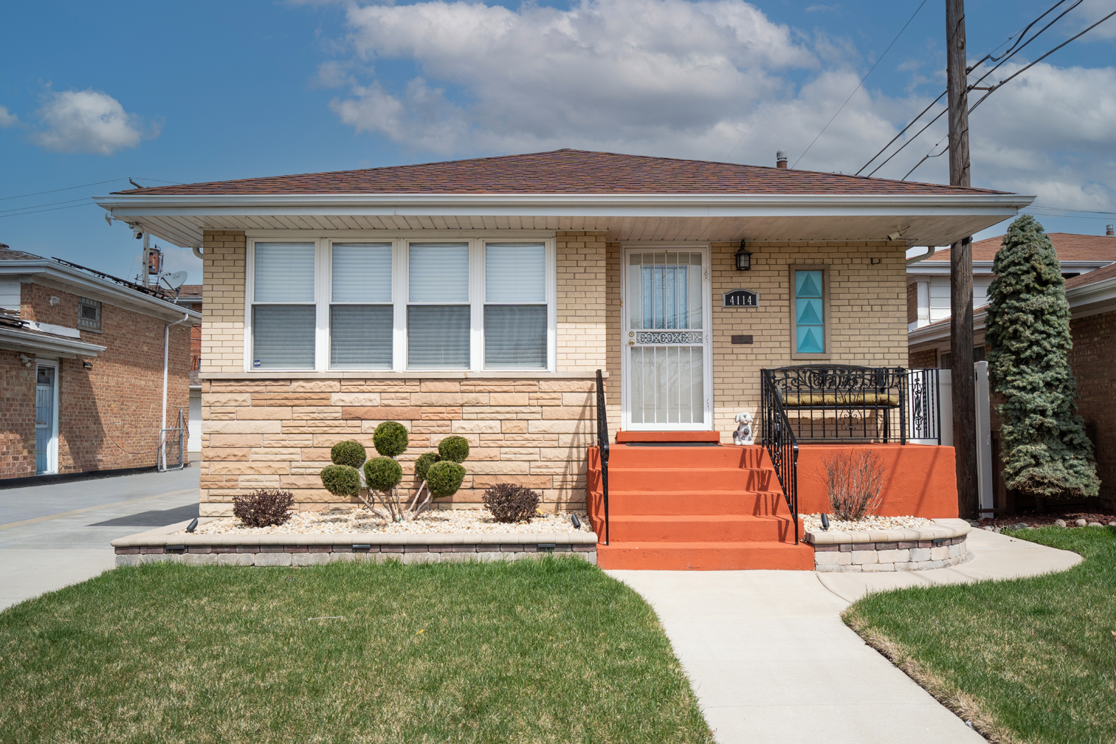 4114 W 79th Place, Chicago, IL 60652