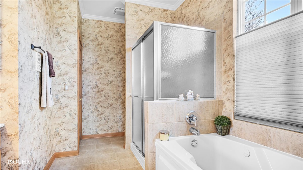 106 River Run Court, Oswego, IL 60543