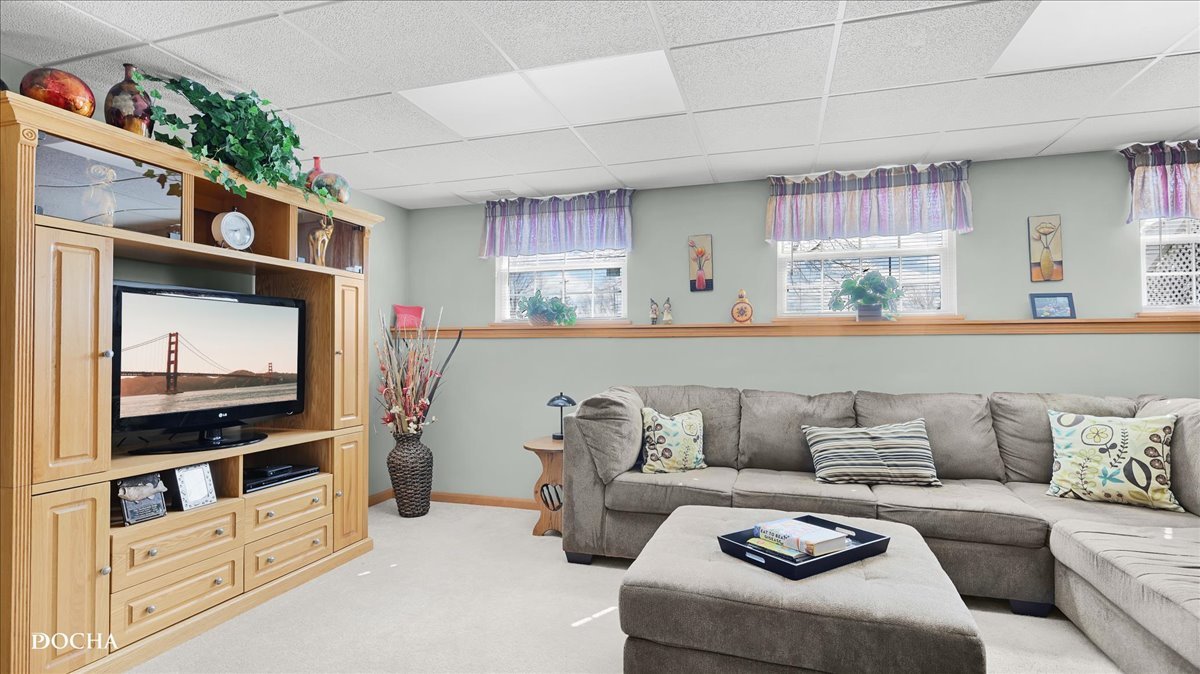 106 River Run Court, Oswego, IL 60543