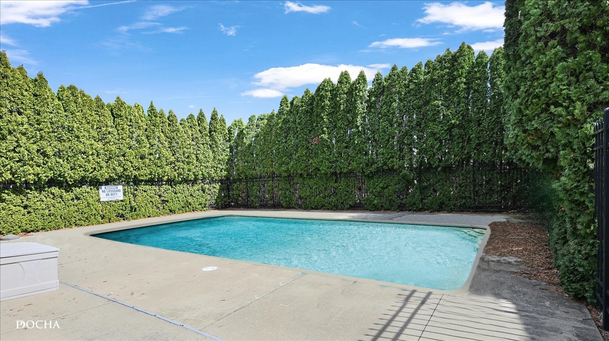 106 River Run Court, Oswego, IL 60543