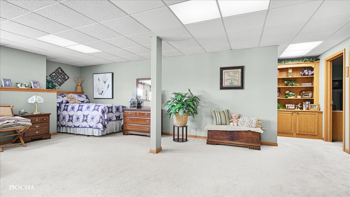 106 River Run Court, Oswego, IL 60543