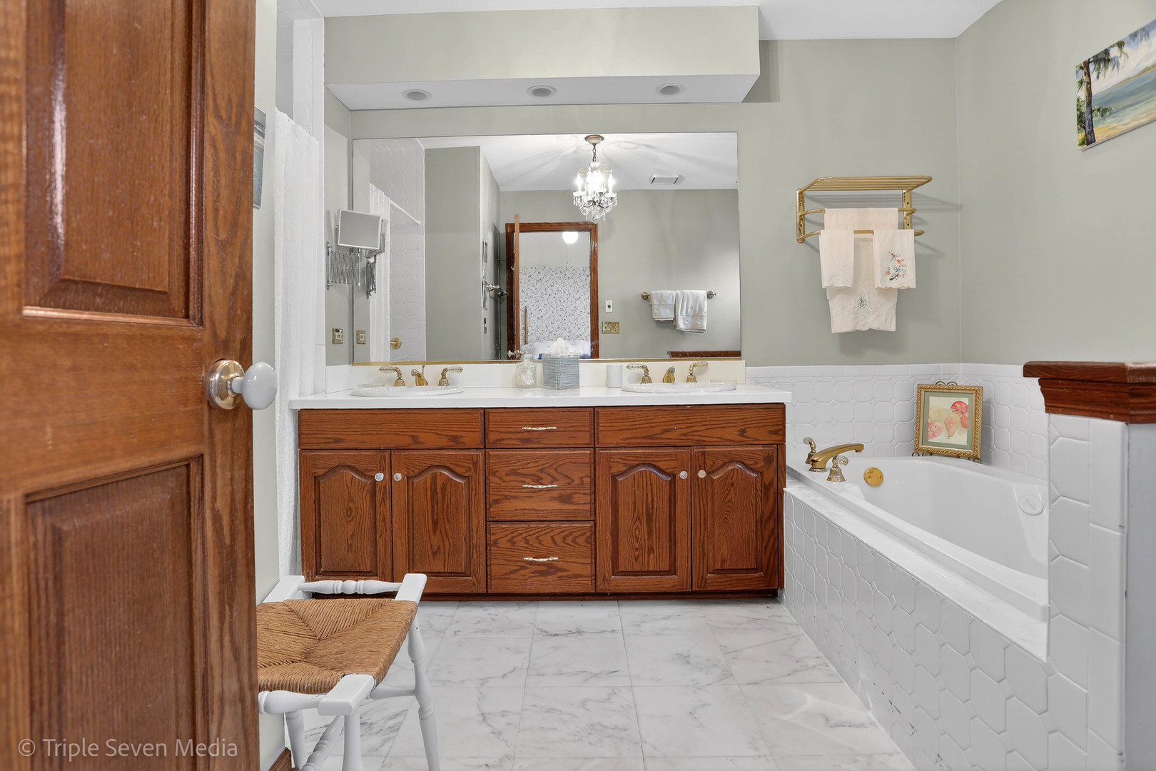 1120 Ponderosa Court, Darien, IL 60561