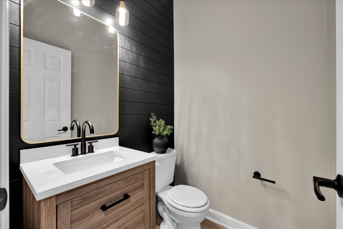 555 Bluestem Drive, Yorkville, IL 60560