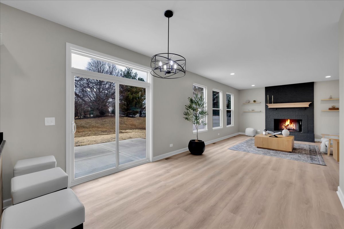 555 Bluestem Drive, Yorkville, IL 60560