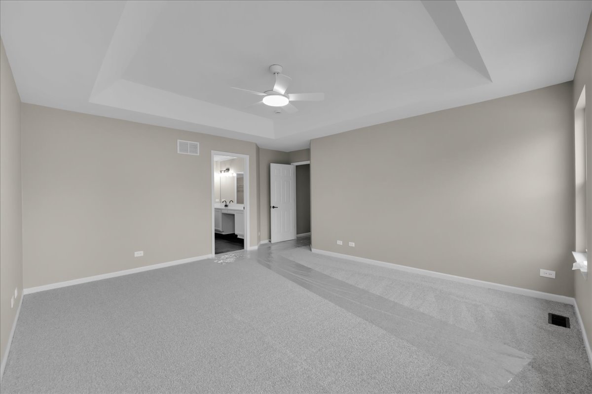 555 Bluestem Drive, Yorkville, IL 60560