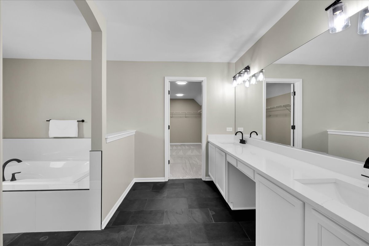 555 Bluestem Drive, Yorkville, IL 60560