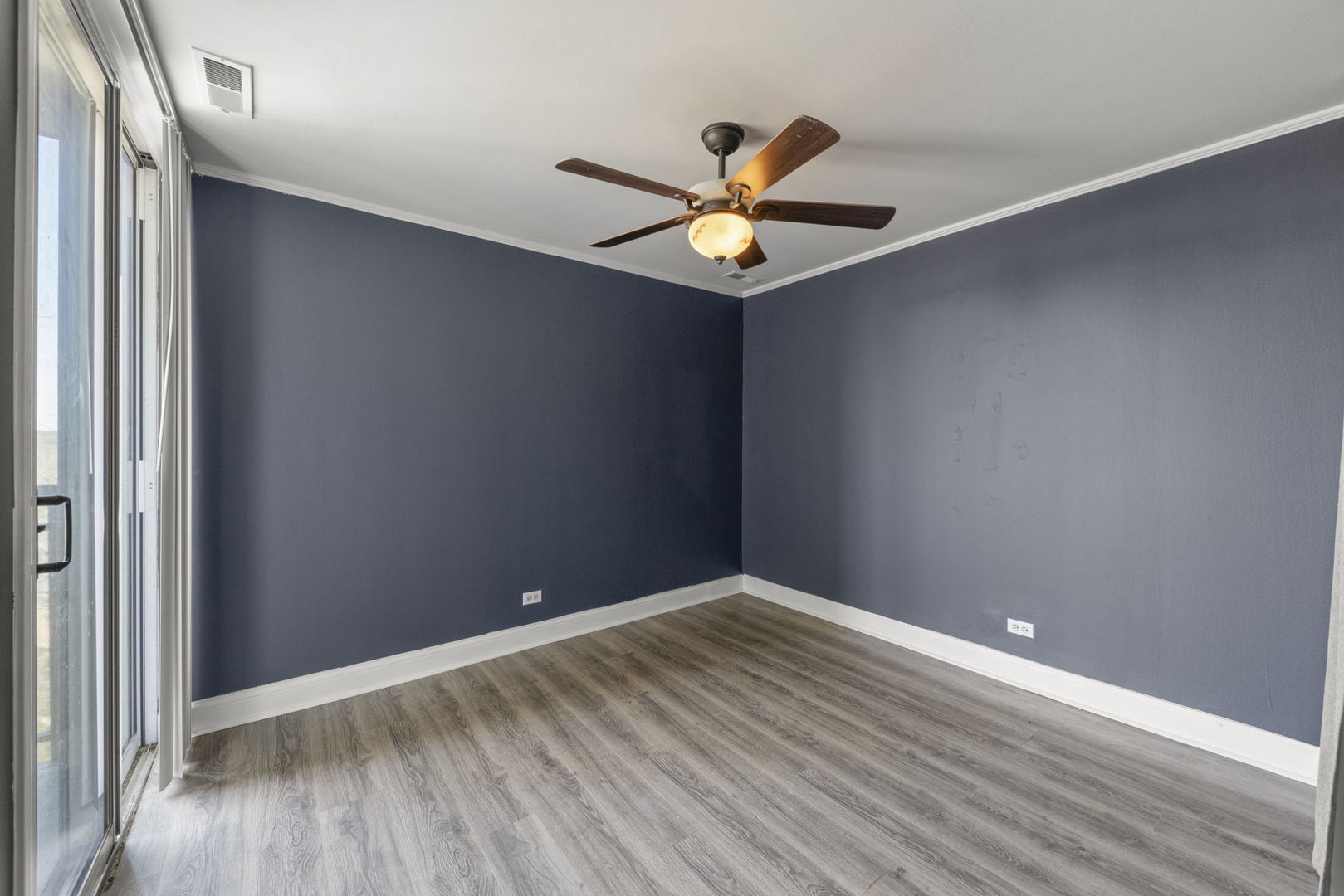 5900 Oakwood Drive #5F, Lisle, IL 60532