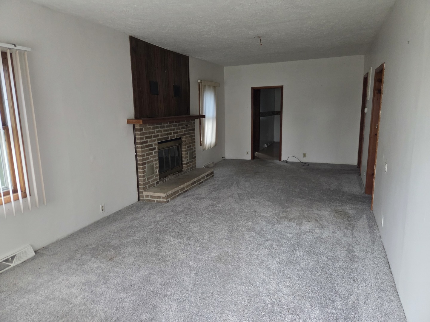 407 N Elm Street, Gardner, IL 60424