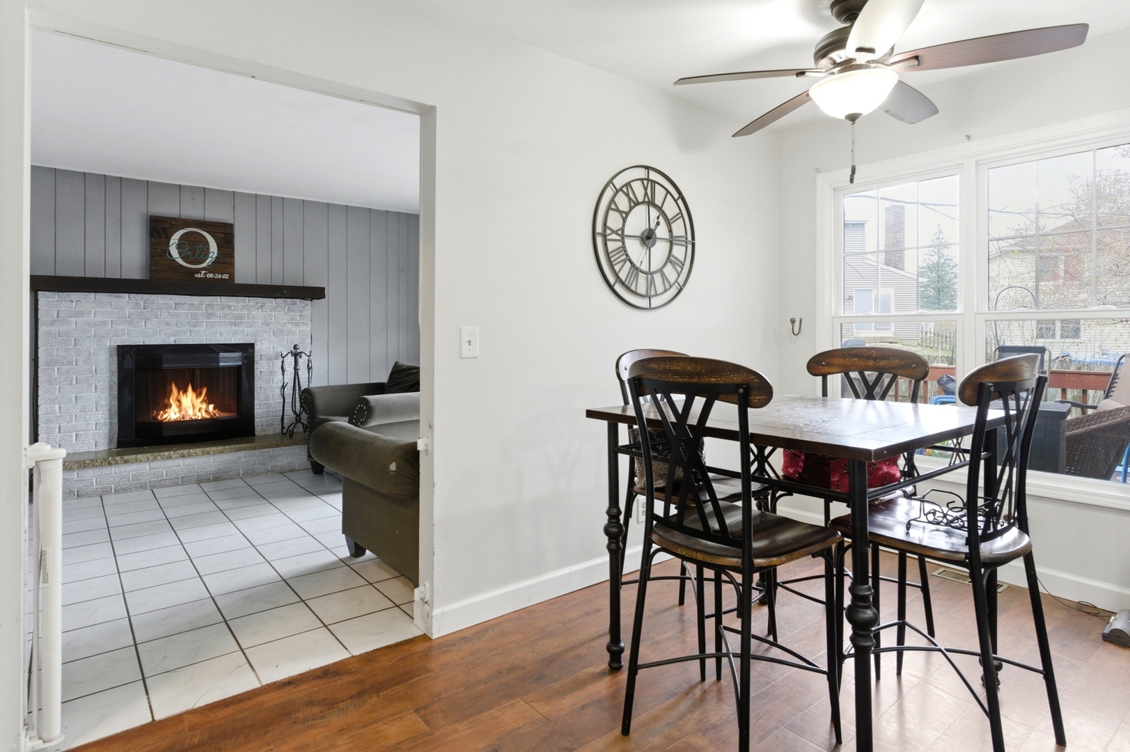 1150 Lehnertz Avenue, Aurora, IL 60505