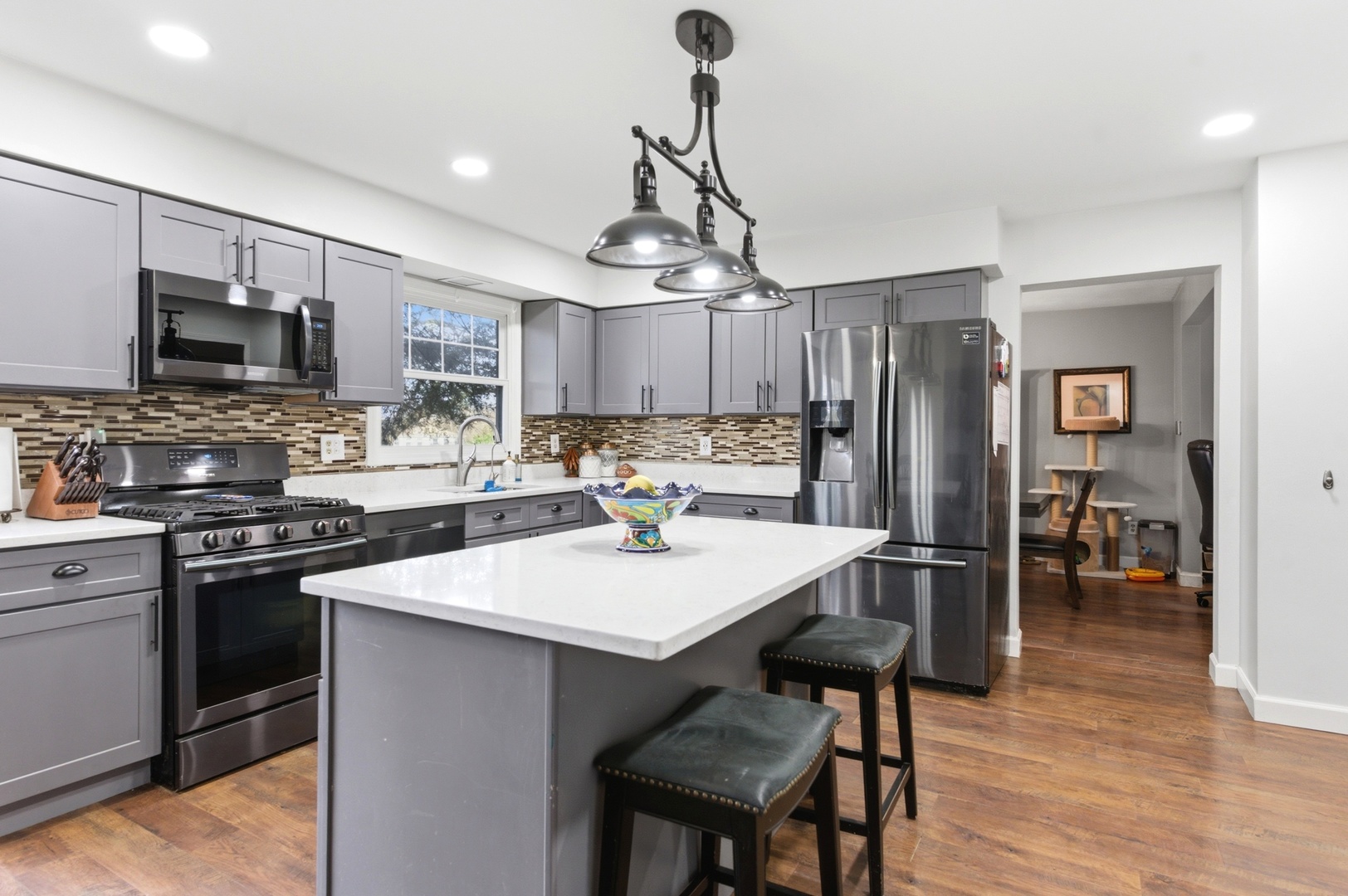 1150 Lehnertz Avenue, Aurora, IL 60505