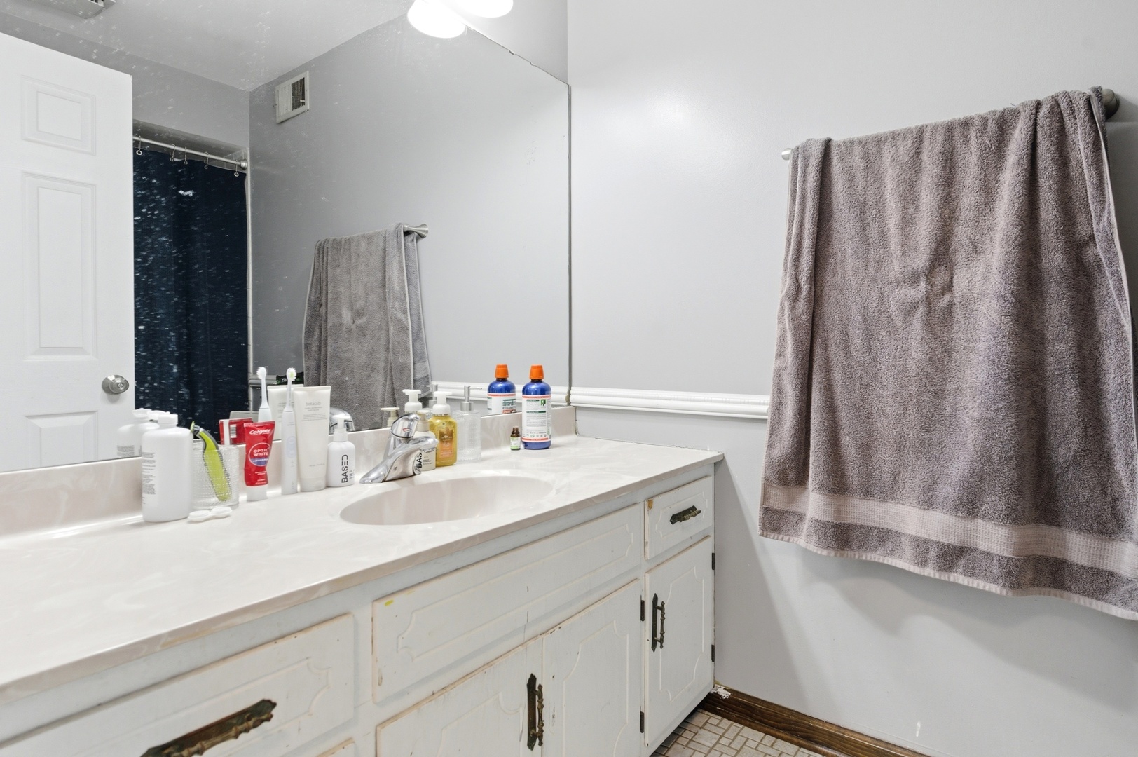 1150 Lehnertz Avenue, Aurora, IL 60505