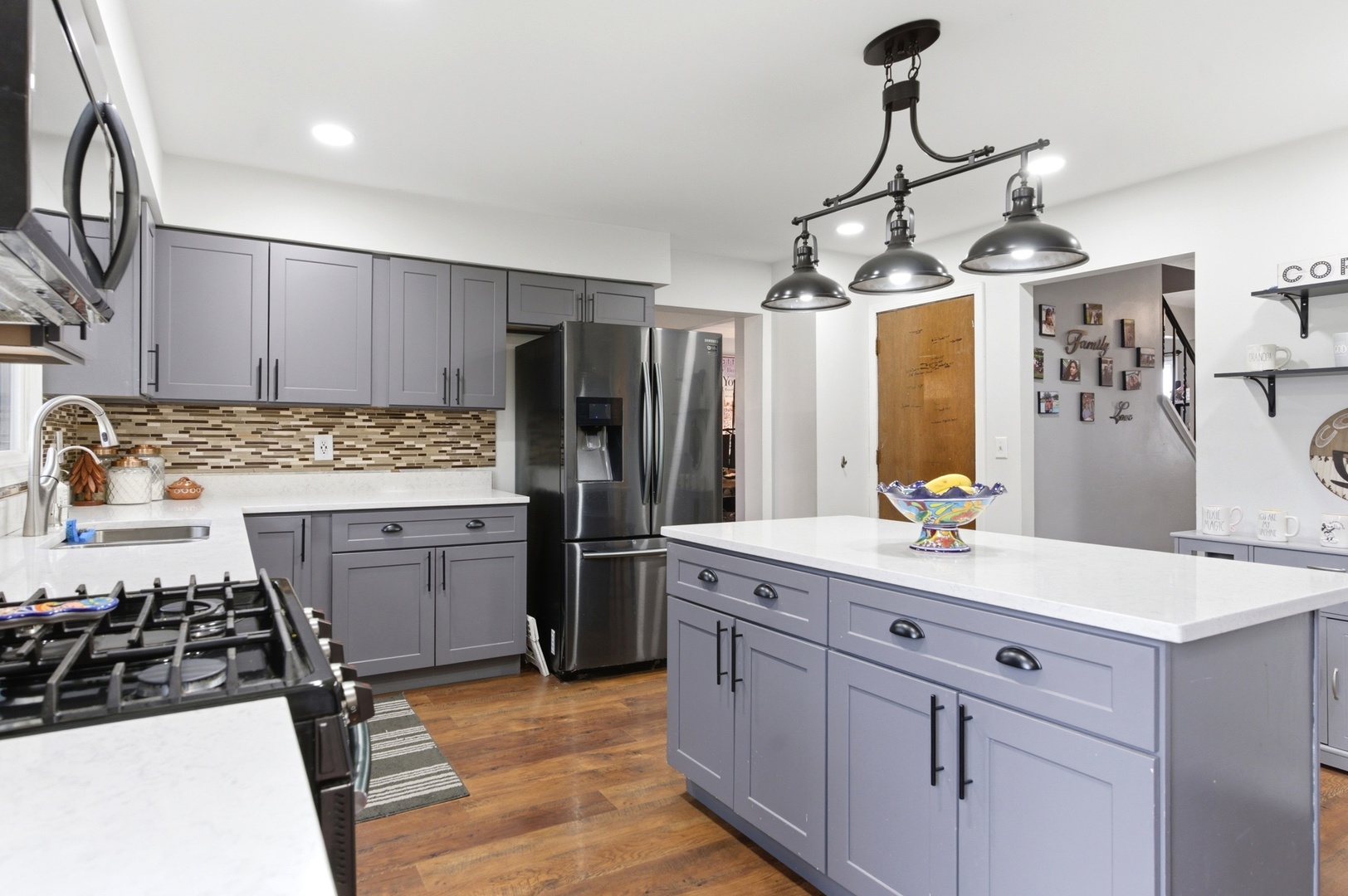 1150 Lehnertz Avenue, Aurora, IL 60505