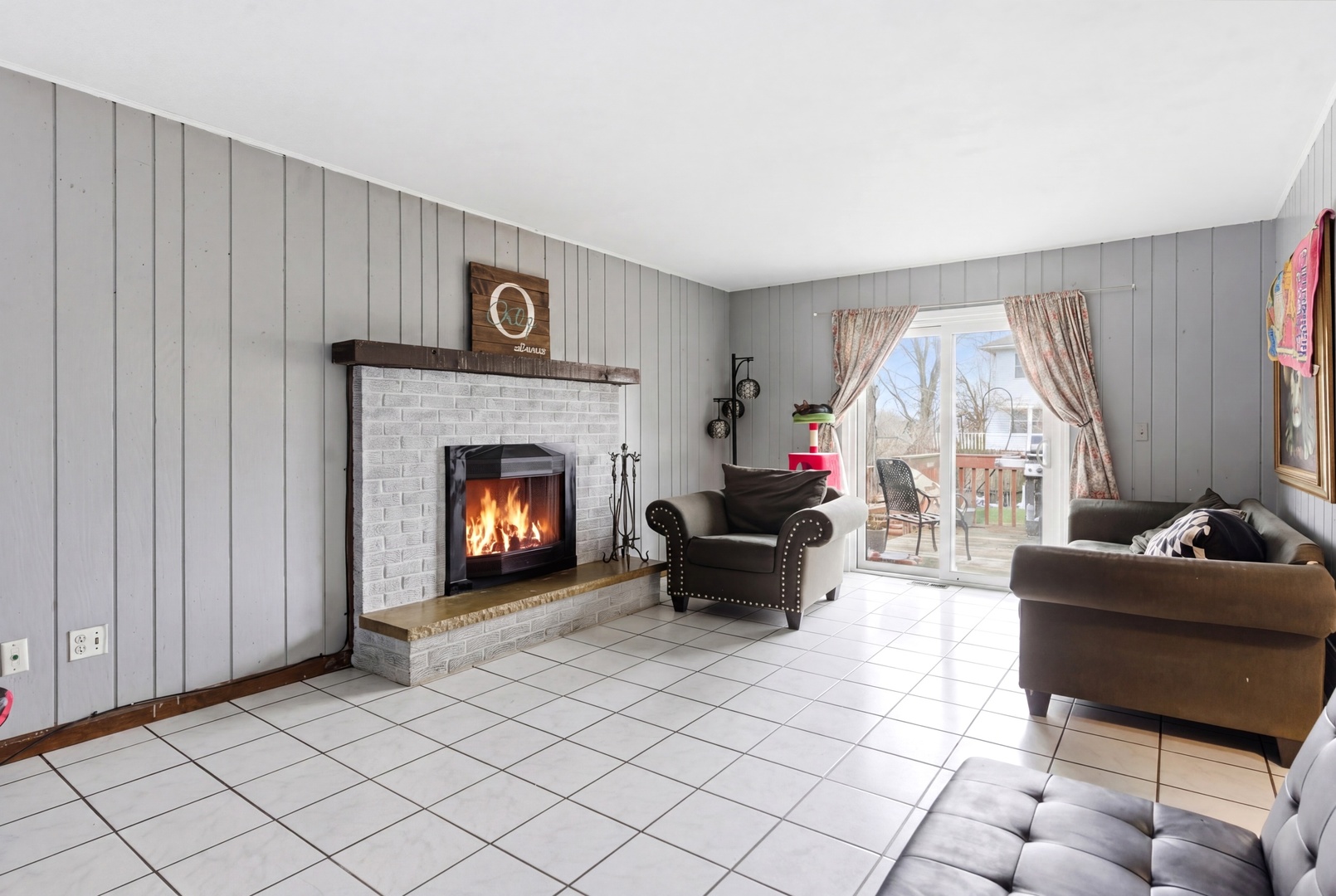 1150 Lehnertz Avenue, Aurora, IL 60505