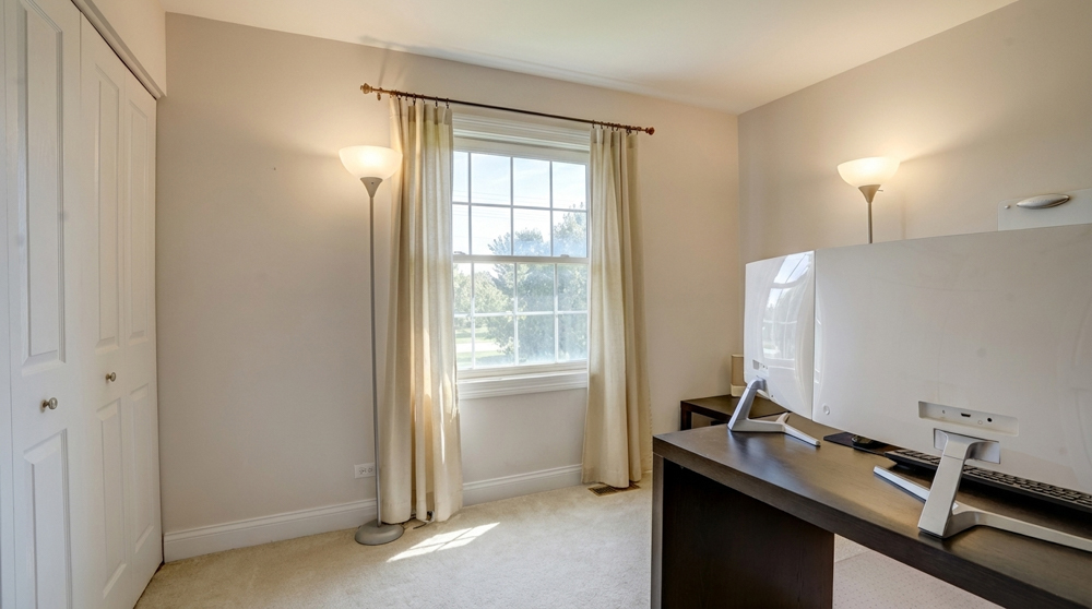 1119 Stratford Lane, Lake Zurich, IL 60047