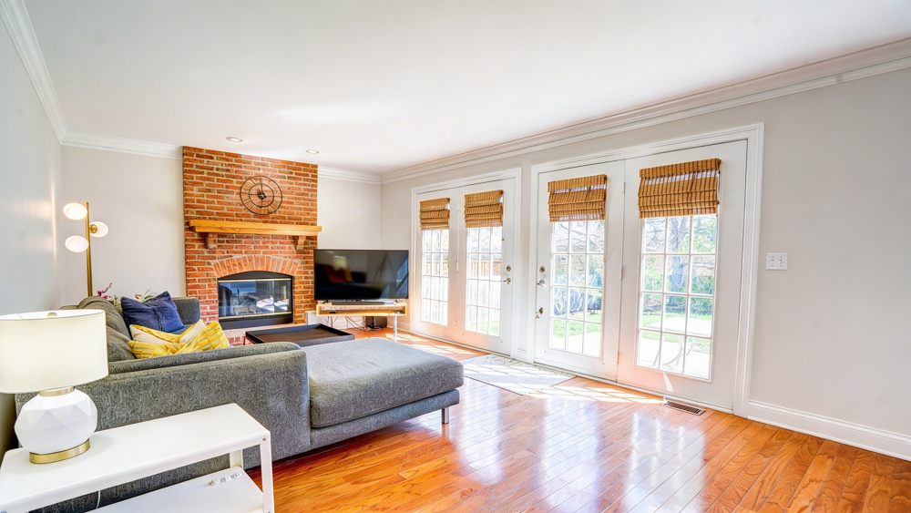 1119 Stratford Lane, Lake Zurich, IL 60047