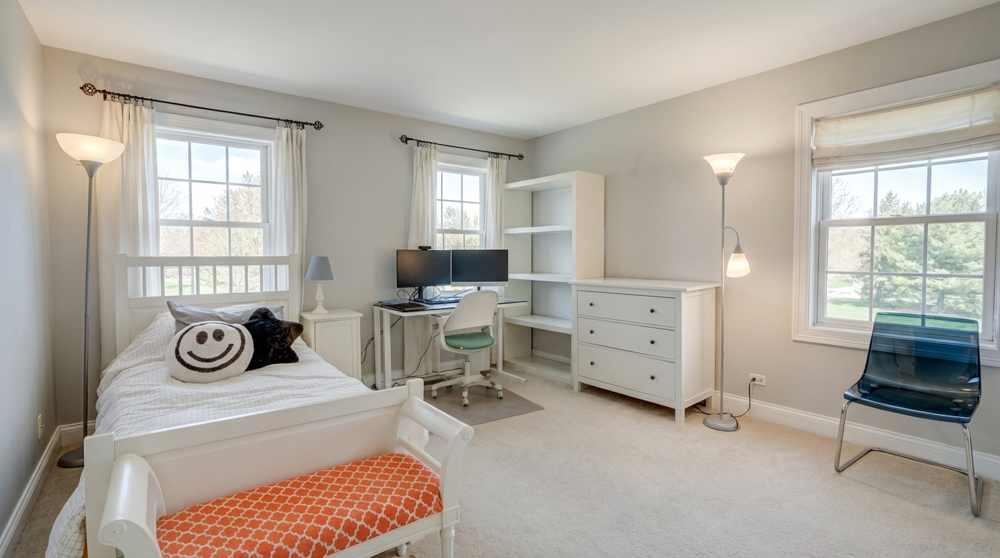 1119 Stratford Lane, Lake Zurich, IL 60047