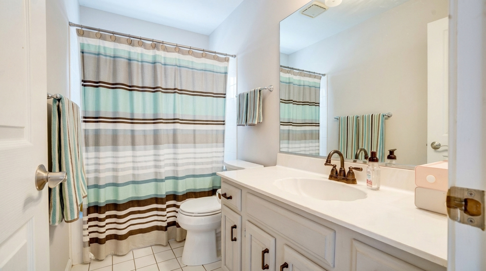 1119 Stratford Lane, Lake Zurich, IL 60047