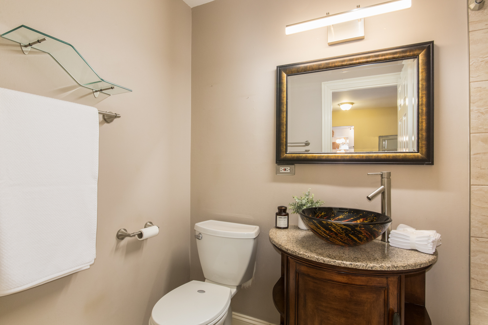 9500 Dee Road #202B, Des Plaines, IL 60016