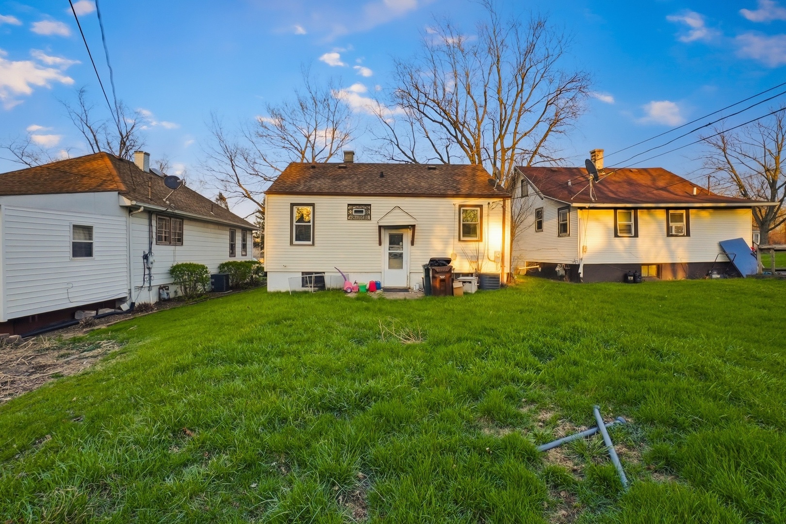 215 Barr Elms Avenue, Joliet, IL 60433