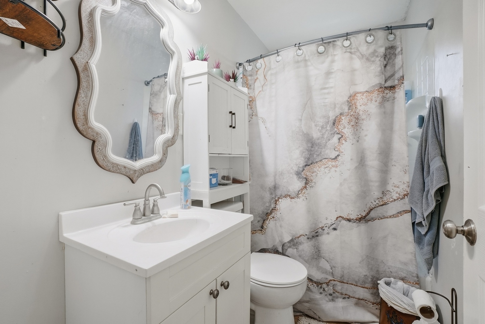 215 Barr Elms Avenue, Joliet, IL 60433