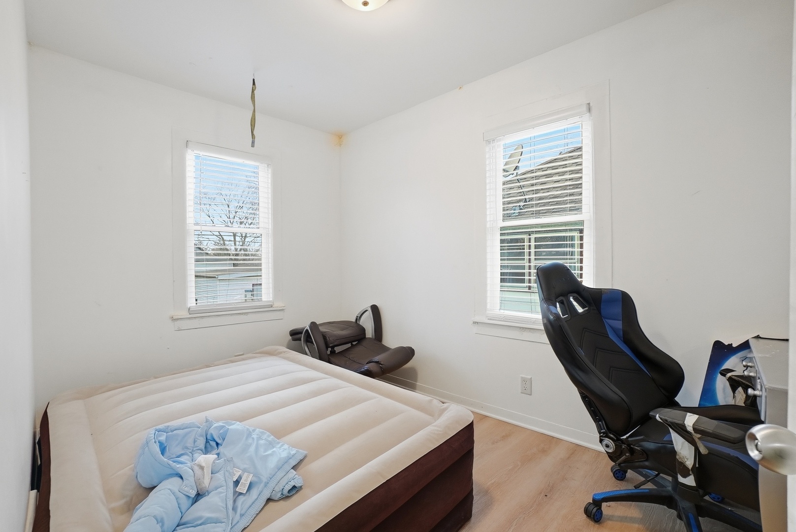 215 Barr Elms Avenue, Joliet, IL 60433