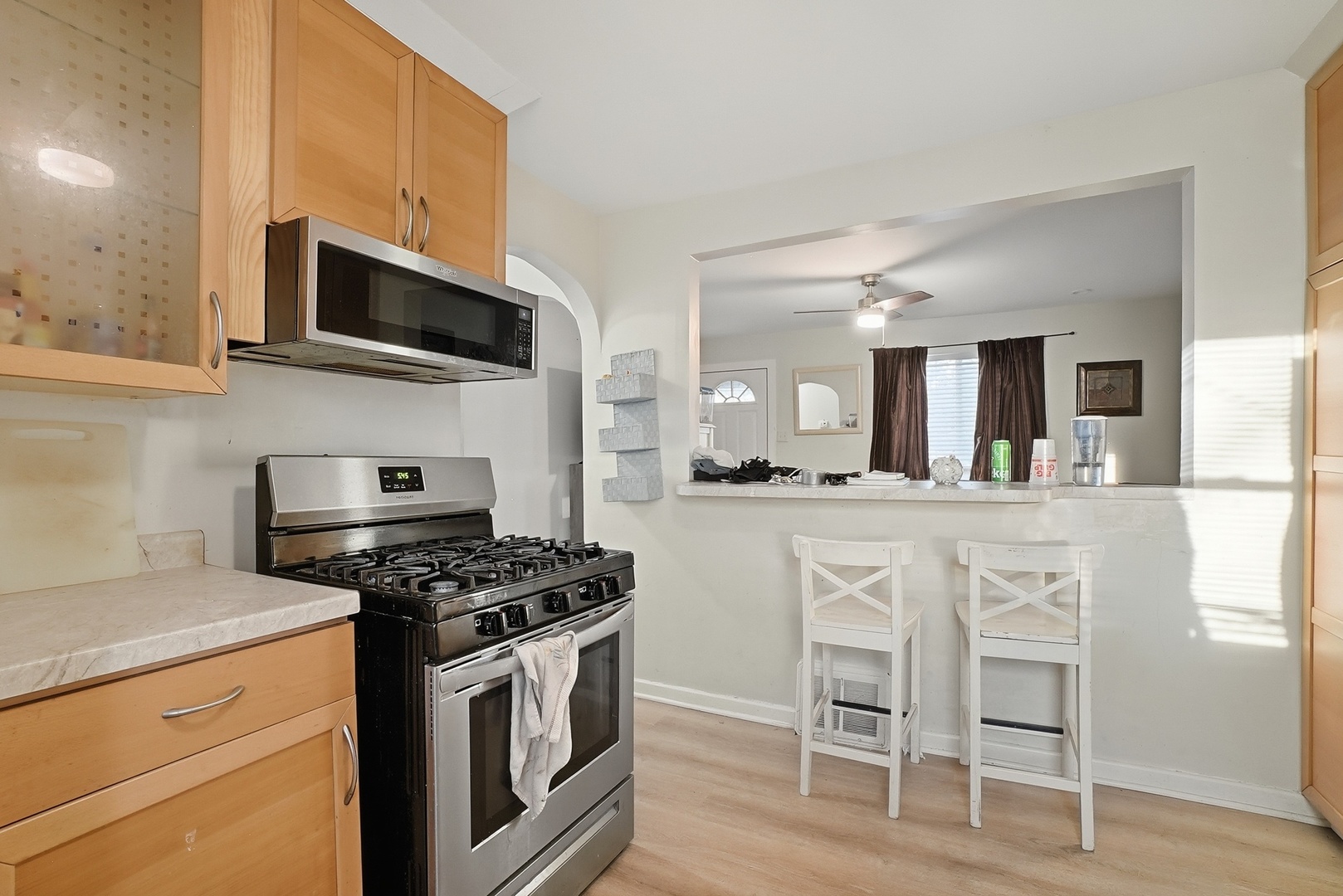 215 Barr Elms Avenue, Joliet, IL 60433