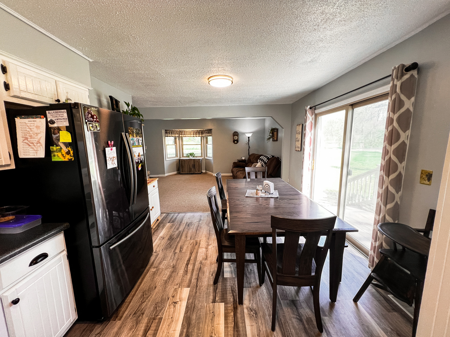 11753 N Log Cabin Lane, Mt Vernon, IL 62864