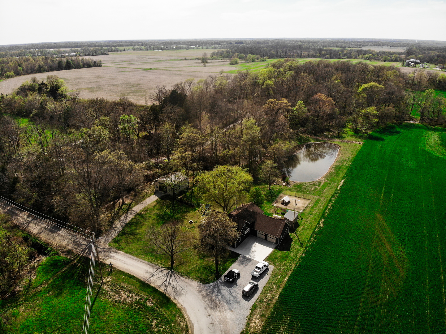 11753 N Log Cabin Lane, Mt Vernon, IL 62864