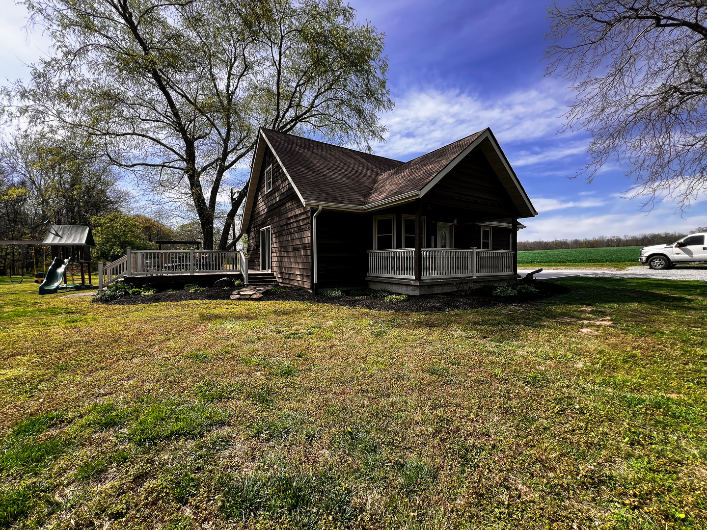 11753 N Log Cabin Lane, Mt Vernon, IL 62864