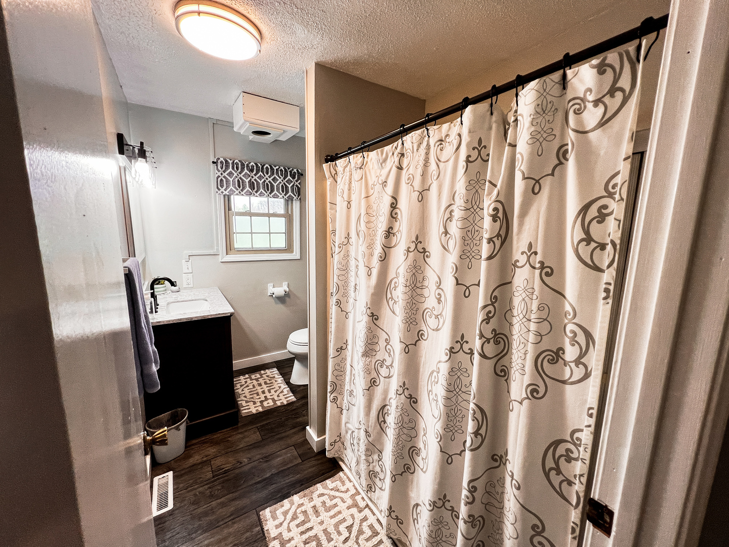 11753 N Log Cabin Lane, Mt Vernon, IL 62864