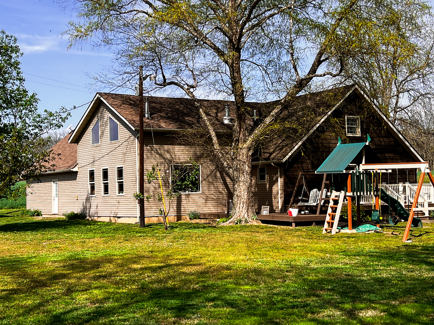 11753 N Log Cabin Lane, Mt Vernon, IL 62864