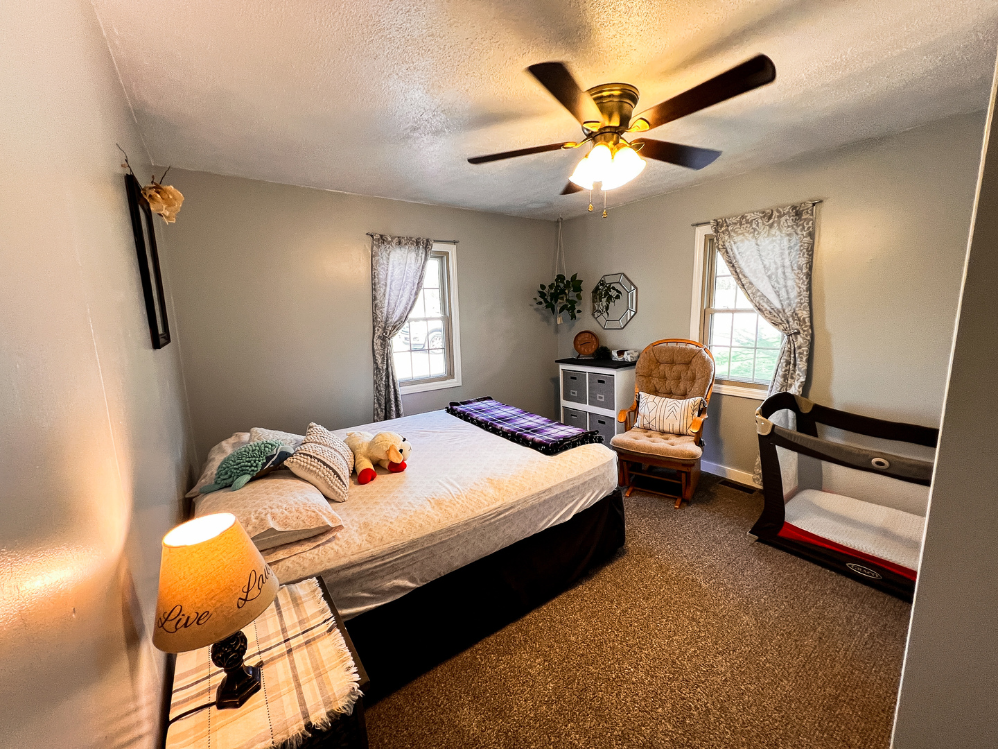 11753 N Log Cabin Lane, Mt Vernon, IL 62864