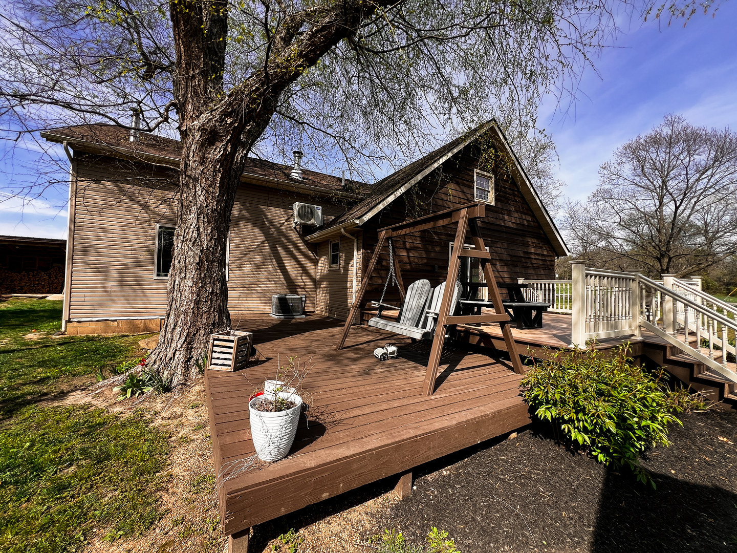 11753 N Log Cabin Lane, Mt Vernon, IL 62864