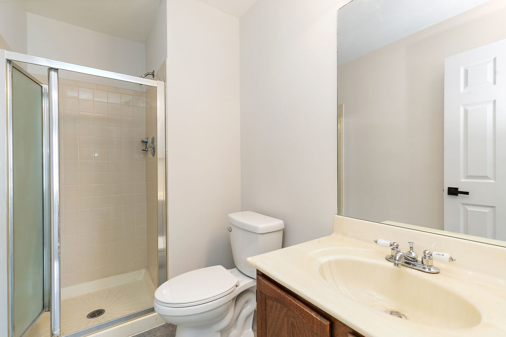 628 Mallard Court #B2, Bartlett, IL 60103