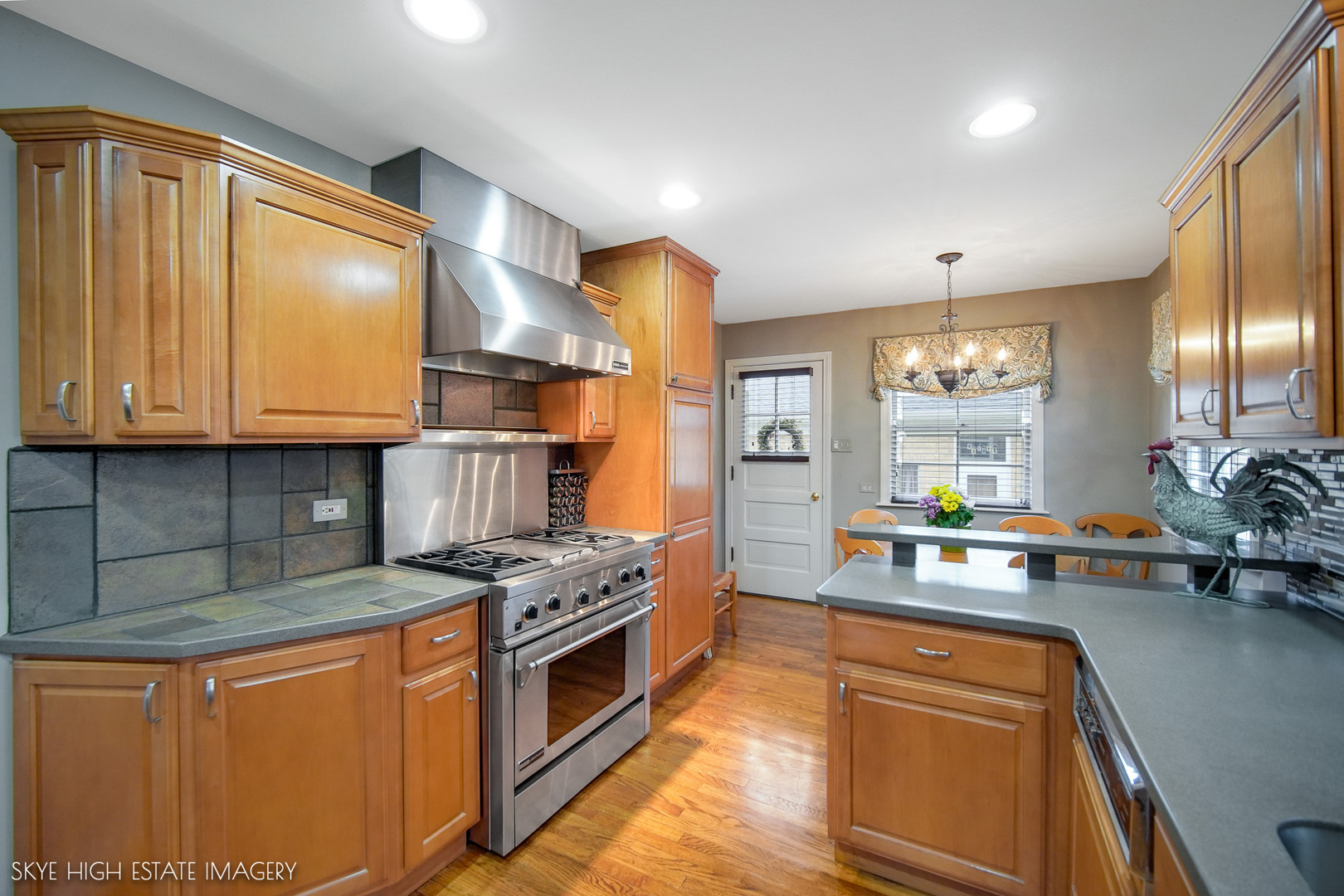 3447 W Maple Street, Evergreen Park, IL 60805