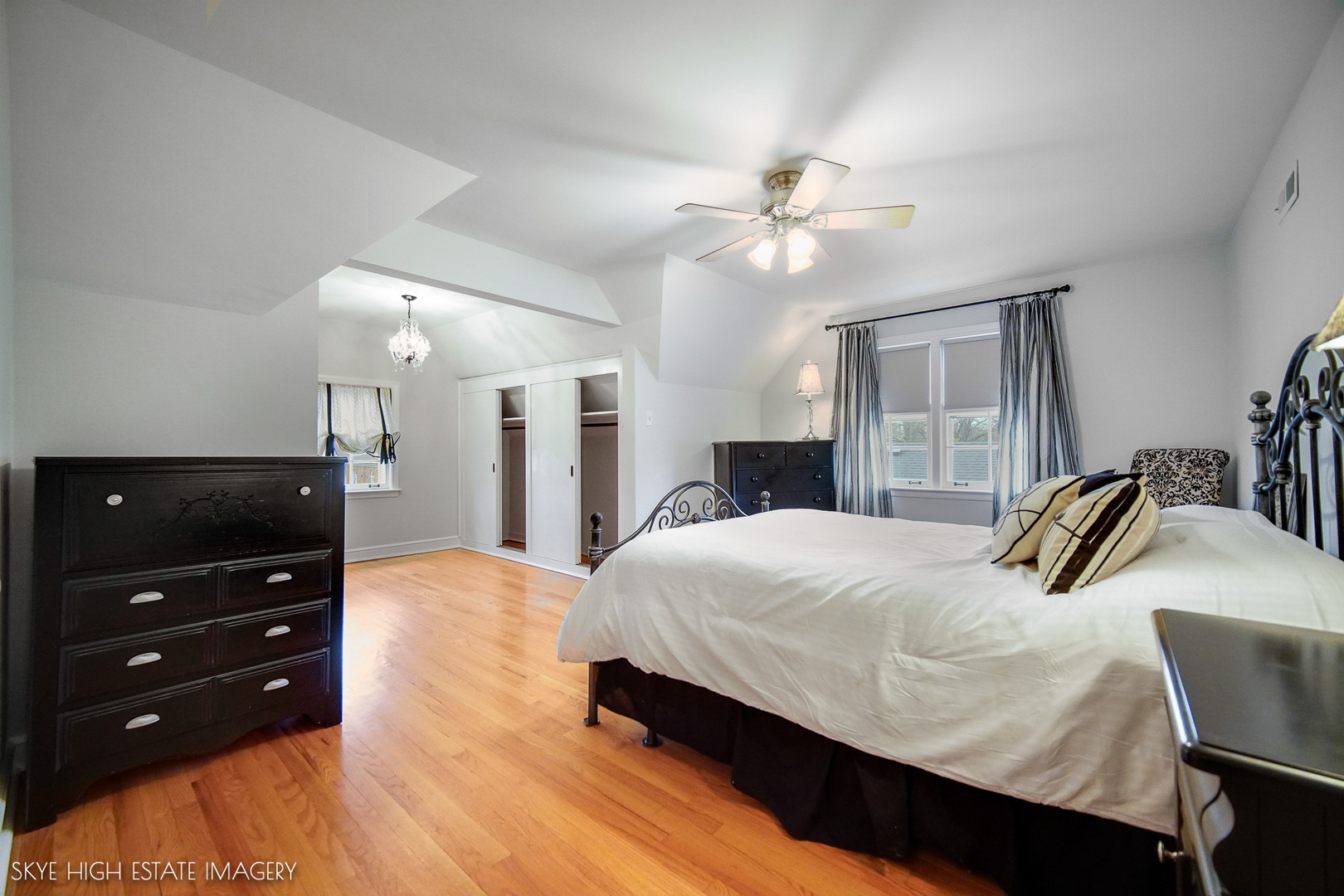 3447 W Maple Street, Evergreen Park, IL 60805