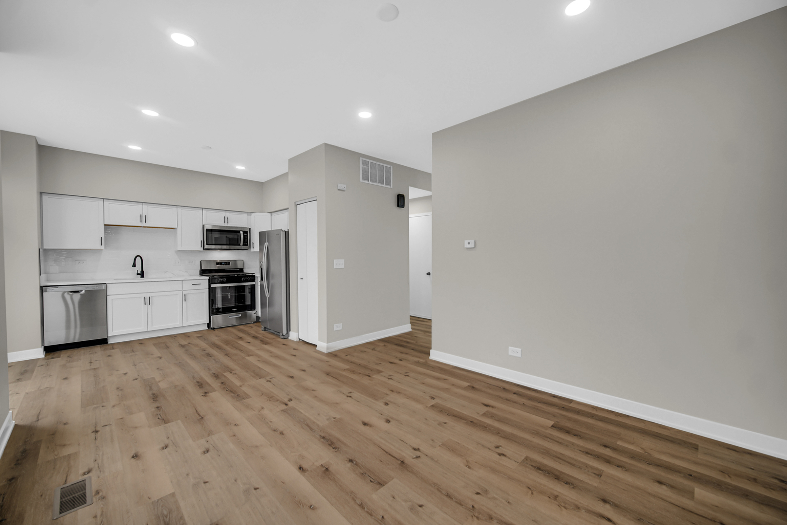 2261 Rebecca Circle, Montgomery, IL 60538