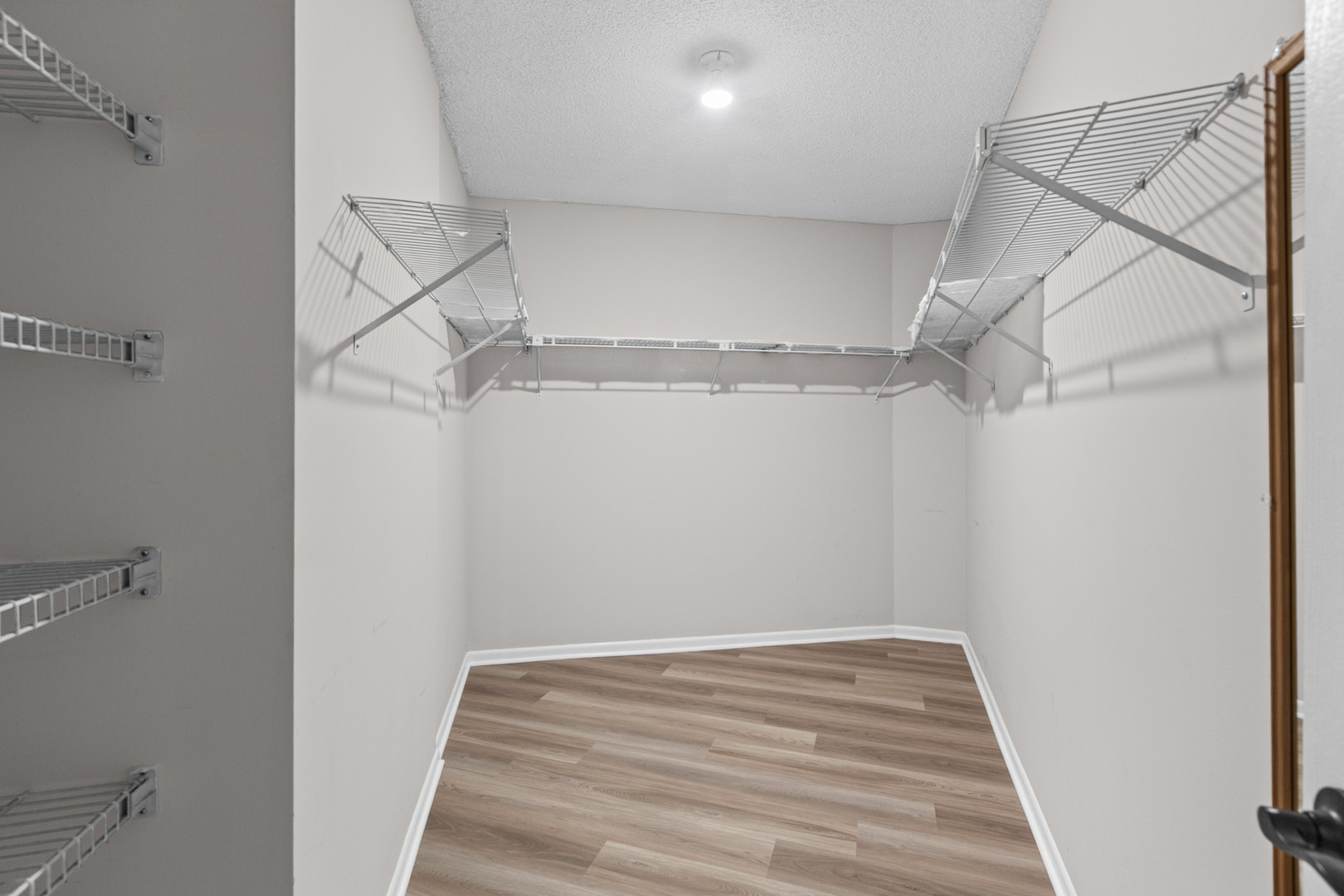 511 Aurora Avenue #507, Naperville, IL 60540