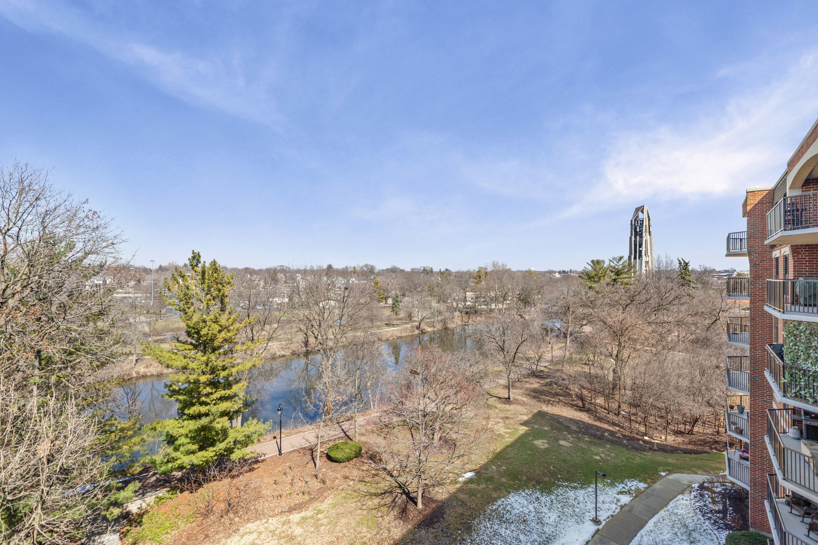 511 Aurora Avenue #507, Naperville, IL 60540