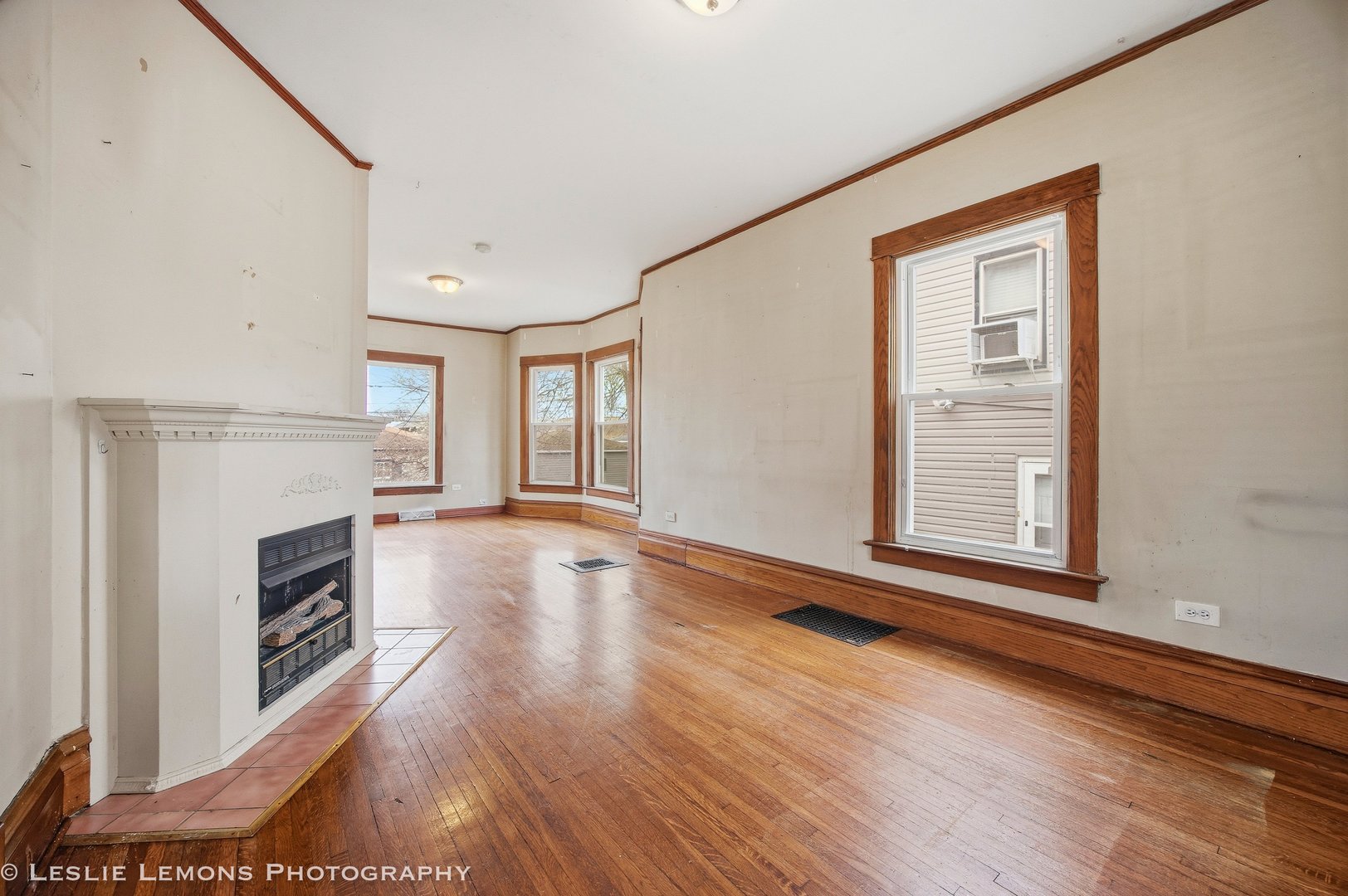 3437 Wesley Avenue, Berwyn, IL 60402