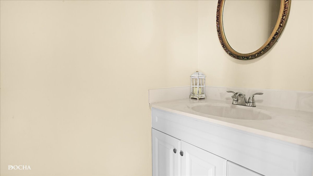 201 Gregory Street #15, Aurora, IL 60504