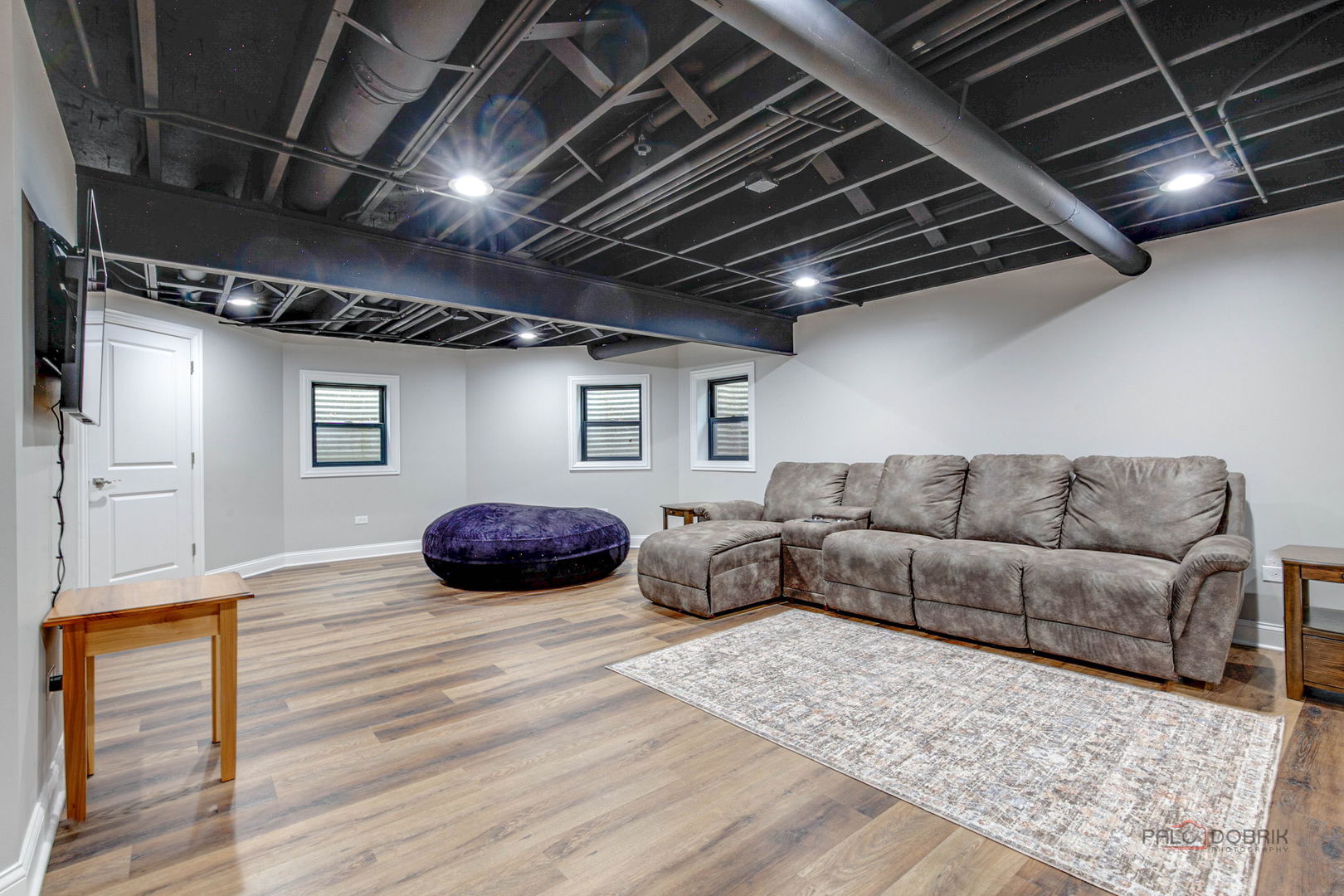 212 Willow Parkway, Buffalo Grove, IL 60089