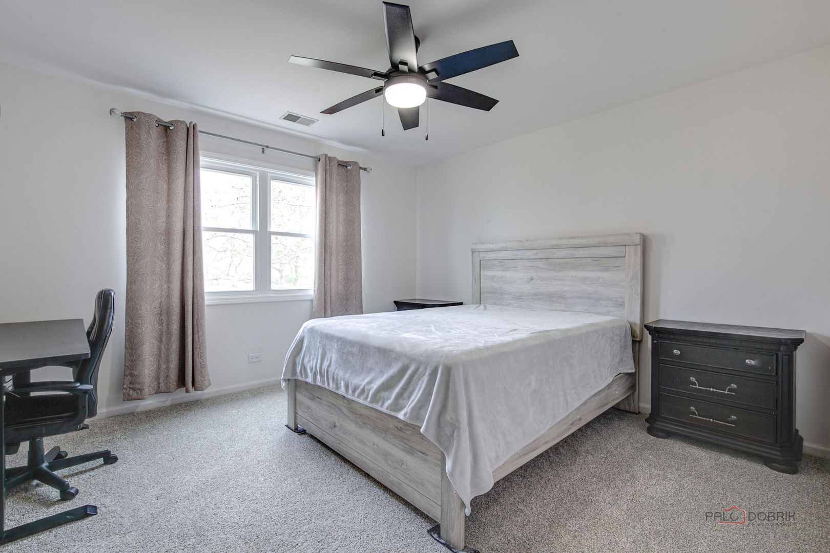 212 Willow Parkway, Buffalo Grove, IL 60089