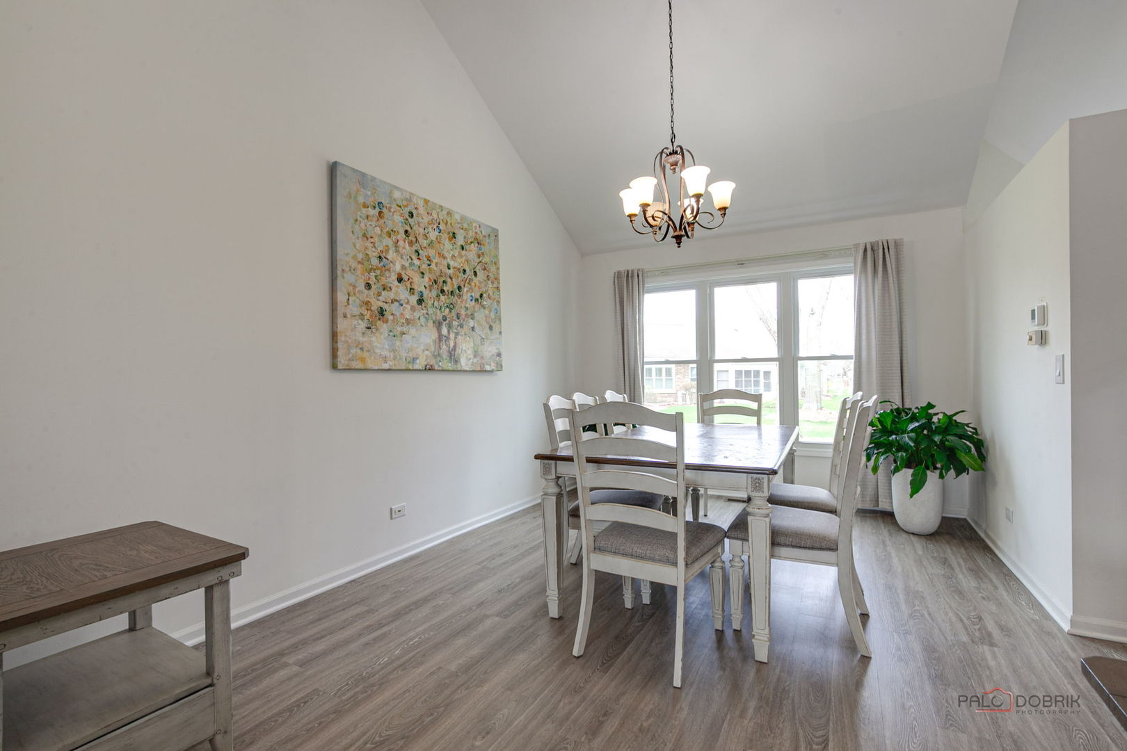 212 Willow Parkway, Buffalo Grove, IL 60089