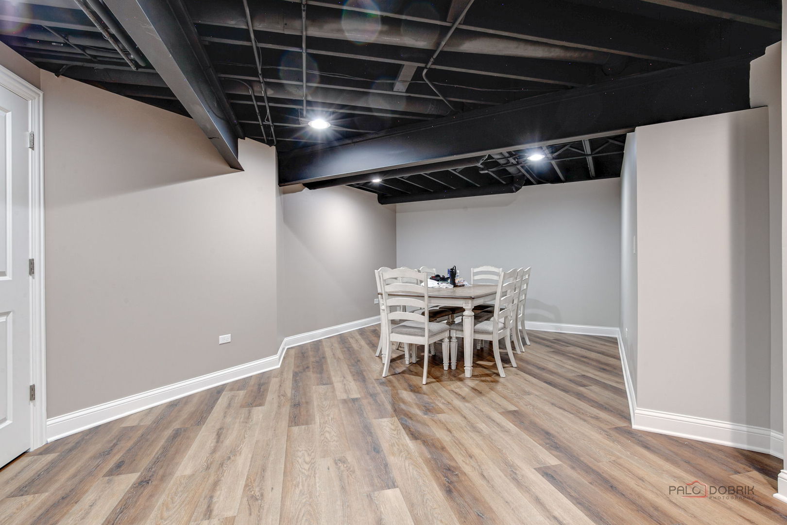 212 Willow Parkway, Buffalo Grove, IL 60089