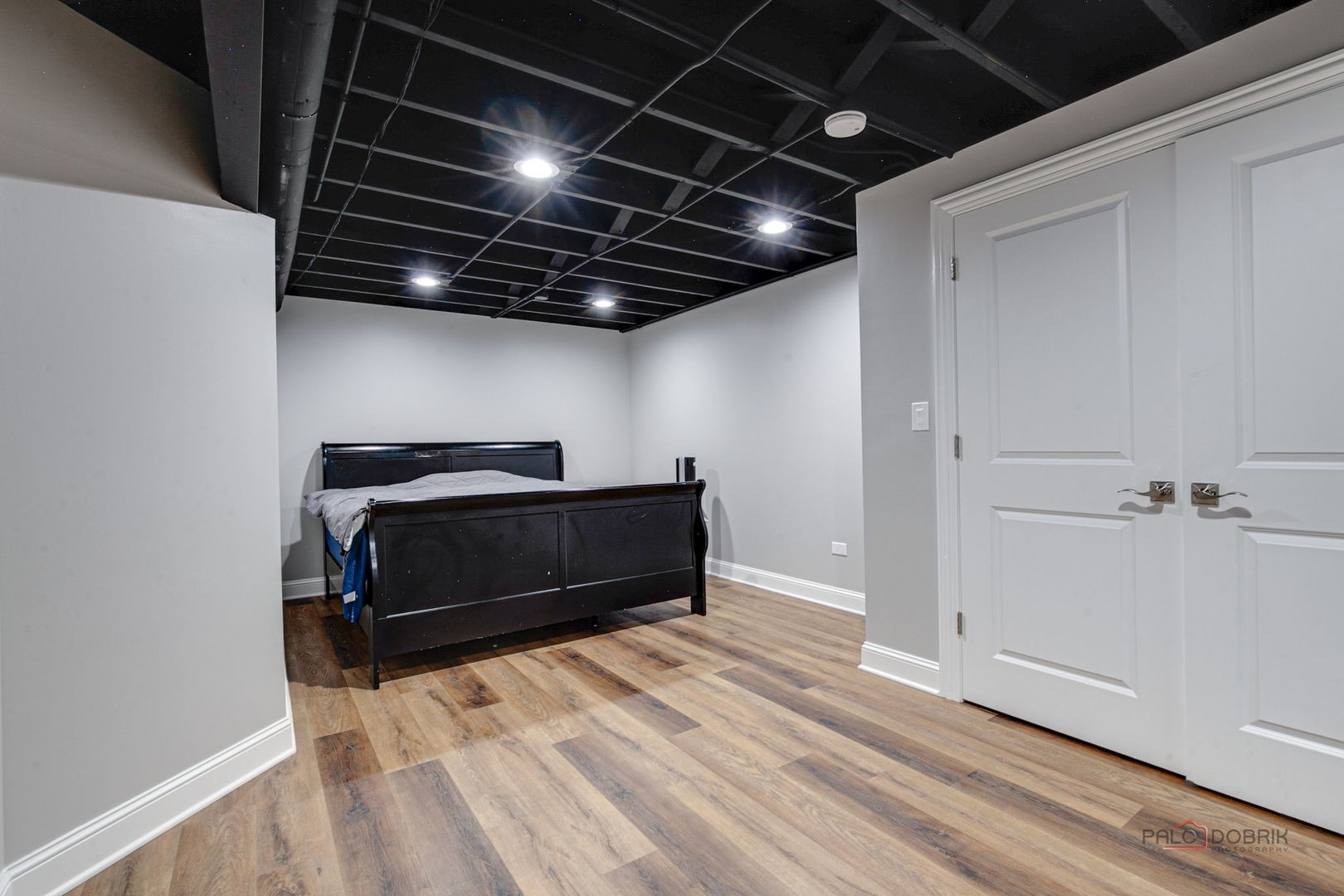 212 Willow Parkway, Buffalo Grove, IL 60089