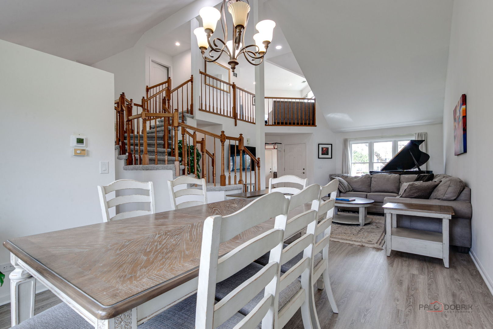 212 Willow Parkway, Buffalo Grove, IL 60089